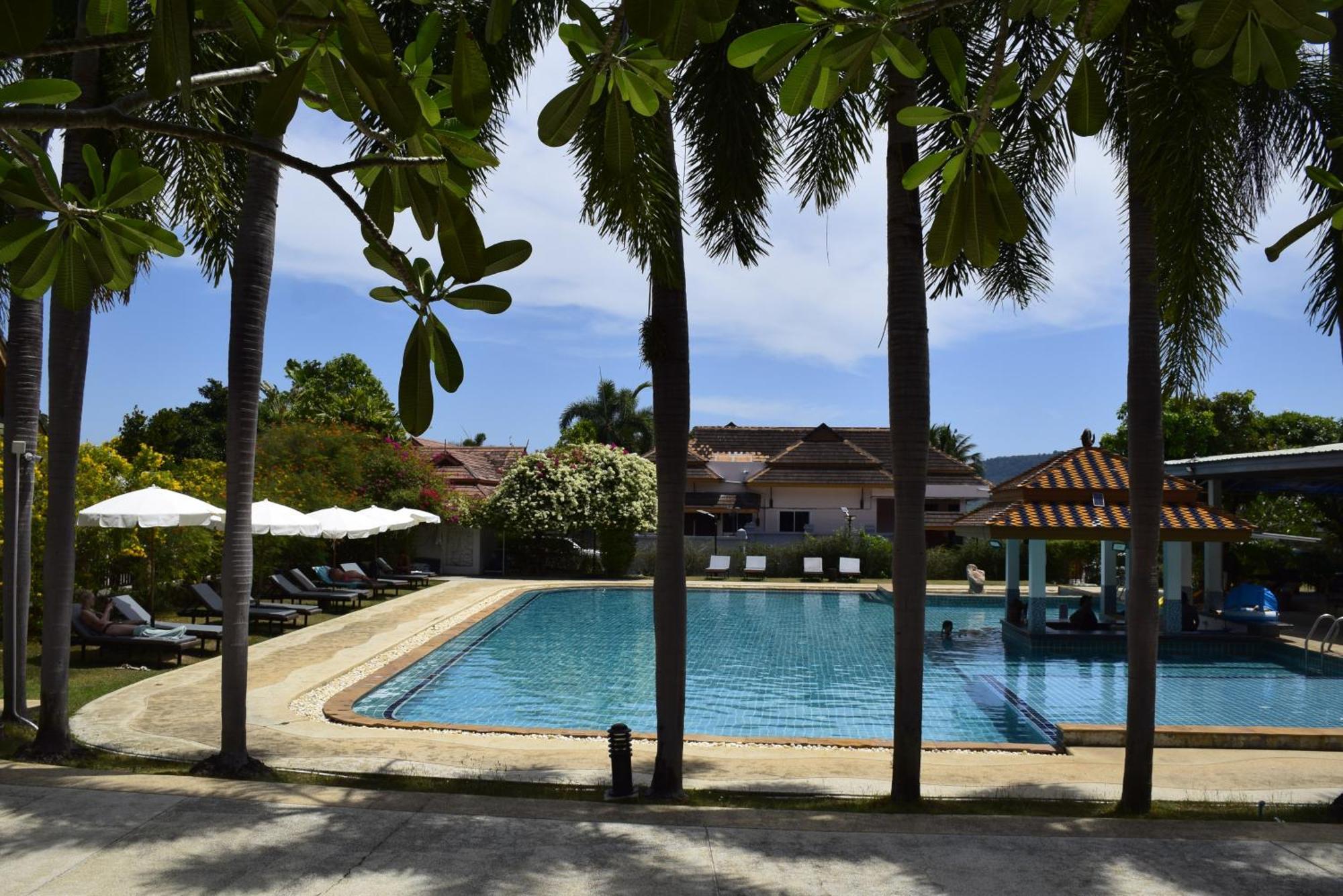 Blue Beach Grand Resort And Spa In Chalong Phuket By Dayuu Ban Saiyuan Esterno foto